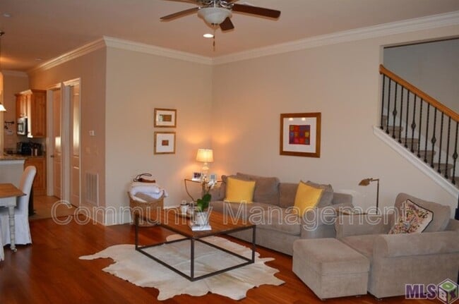 Photo - 4637 Burbank Dr Unit Apt 506