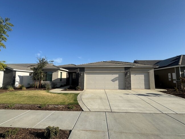 12714 Graham Ct