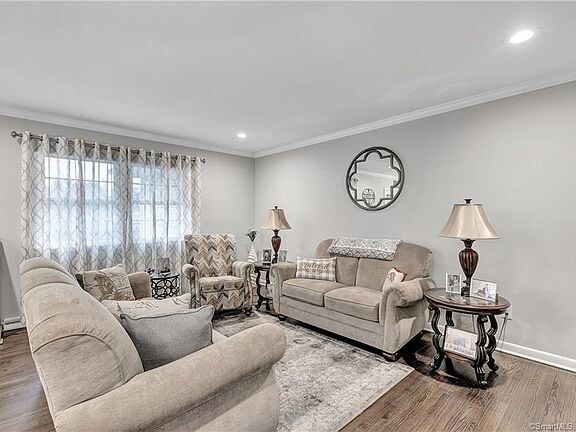 Photo - 35 Delwood Rd