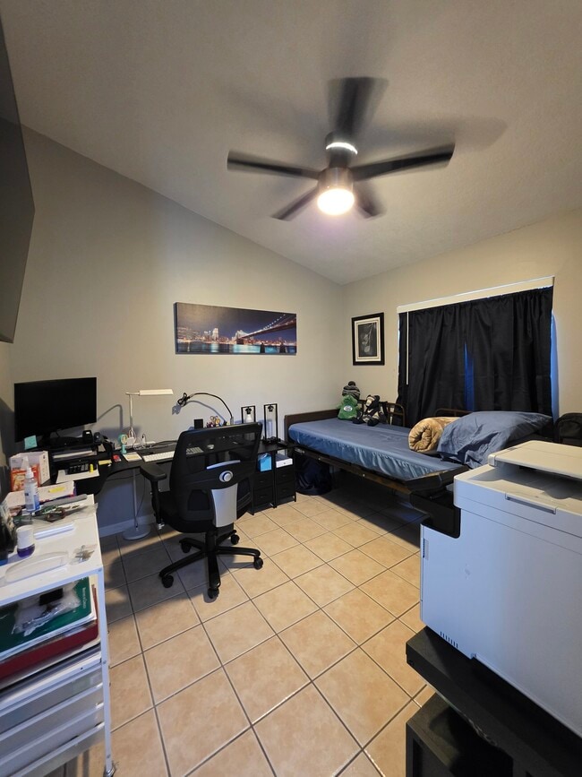 Photo - 763 Country Woods Cir