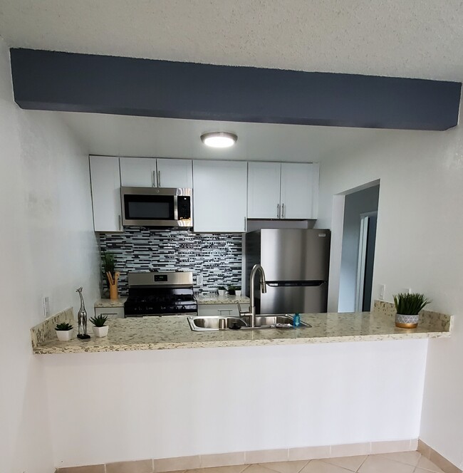Building Photo - Torrance Terrace Rental