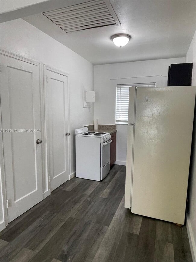 Photo - 430 SW 6th Ave Unidad 10