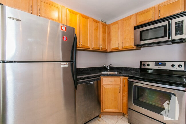 Photo - 777 N Michigan Ave Unit 1706