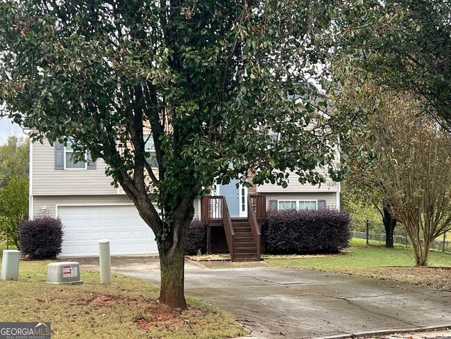 Photo - 330 Anchors Way