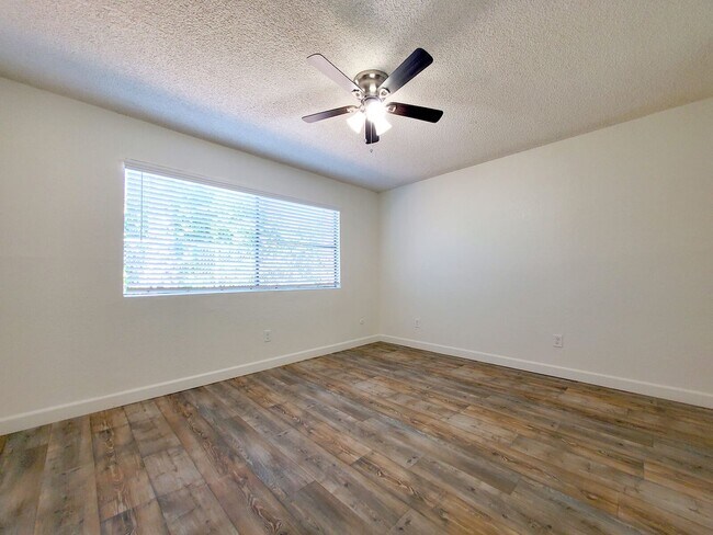 Indian Springs Apartments