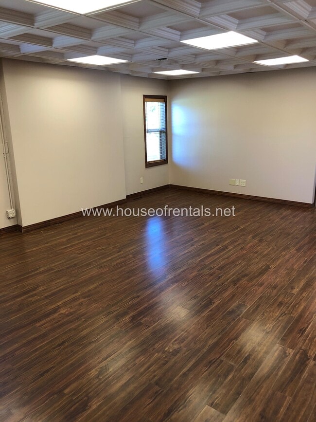 Photo - 809 S Division St