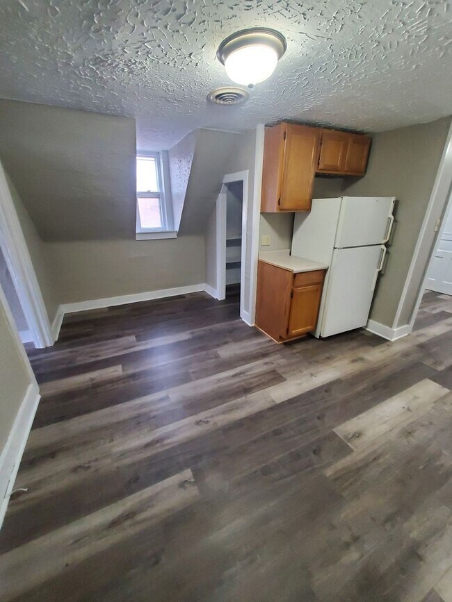 Photo - 800 E Chambers St Unit 3