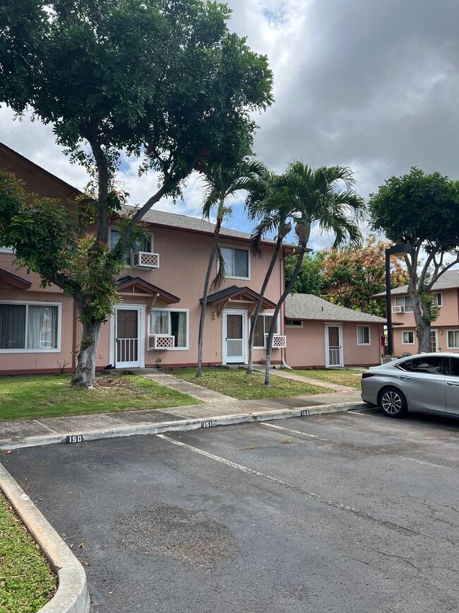 Building Photo - Kulalani Village in Kapolei - 2 Bedroom 1.5 Bath 2 Parking Townhome Unit