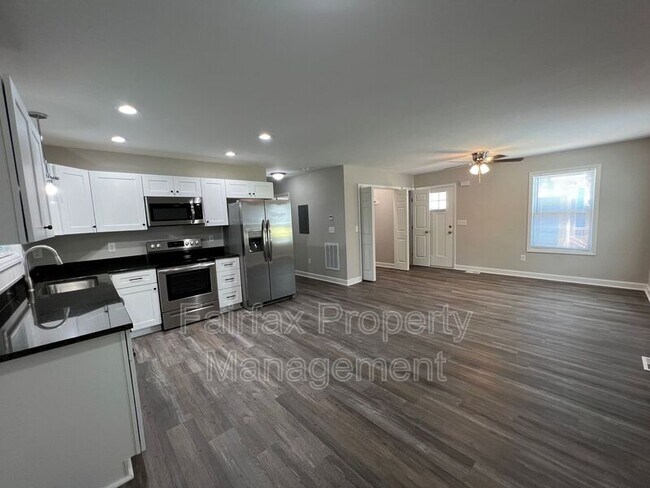 Photo - 223 N Briggs Ave