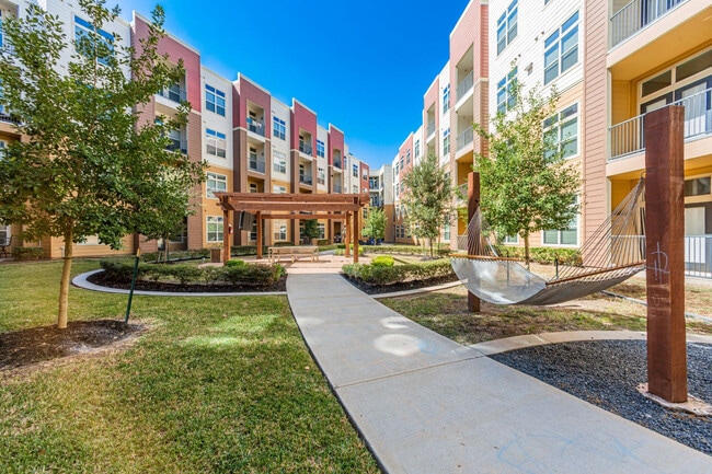 ASPIRE AT 610