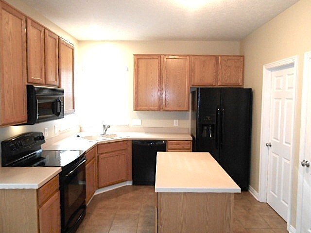 Photo - 7101 Winterbek Ave