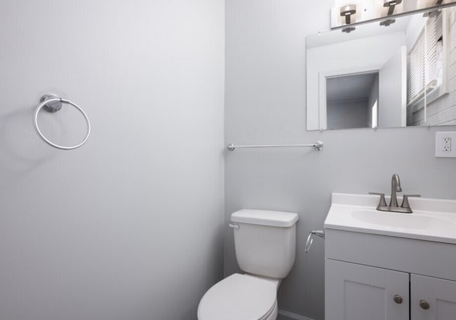 Photo - Crestwood Gardens