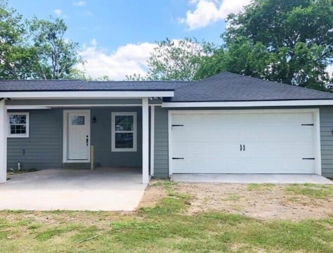 Photo - 1515 Co Rd 237