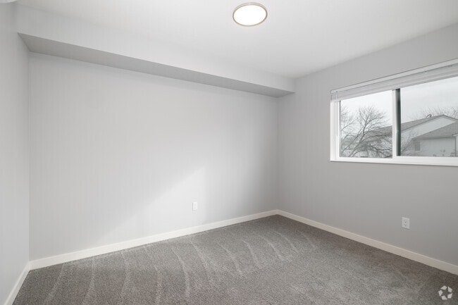 3BD, 2BA - 1,118SF - Primary Bedroom