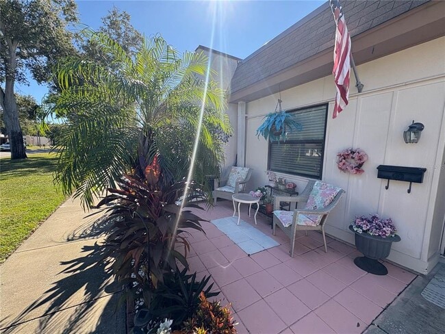 Photo - 1606 Flint Dr W