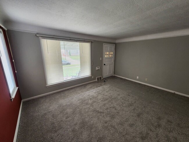Photo - 2506 Torrington Ave