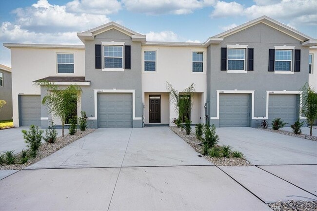 Building Photo - 16642 Maude Dr