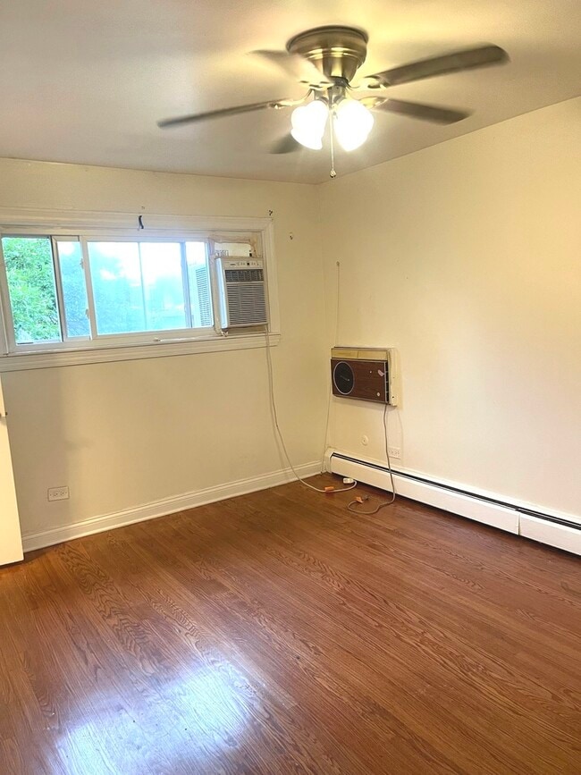 Photo - 1240 W Farwell Ave