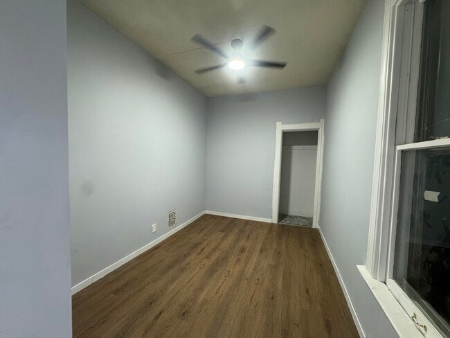 Photo - 725 S 9th St