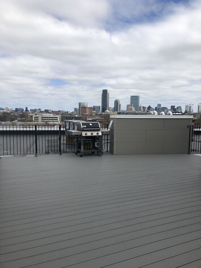 Photo - 1465 Tremont St Apartments