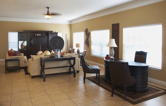 Photo - The Vineyards of El Dorado