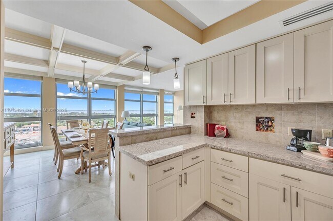 Photo - 5055 Collins Ave Unit 14M