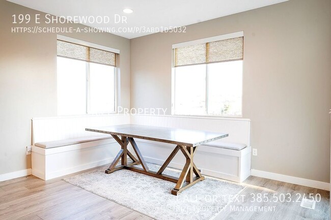 Photo - 199 E Shorewood Dr