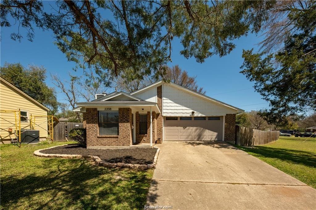 Photo - 2208 Lobo Dr (Bryan, TX)