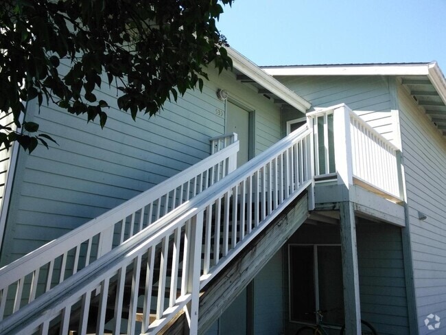 Building Photo - (560) 21st Street Duplex - 2 Bedroom / 2 B... Unit 539 Rental