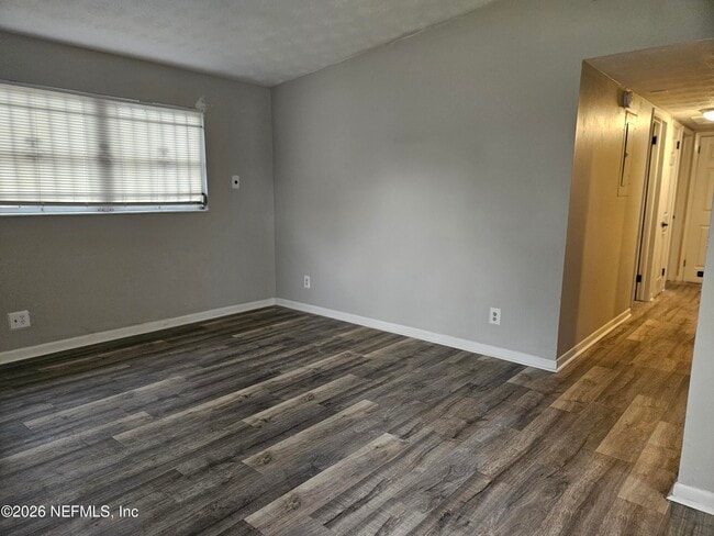 Photo - 2169 W 14th St