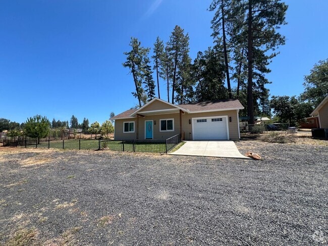 Building Photo - NU1263-Stiehl, Tamara Unit B-Back House