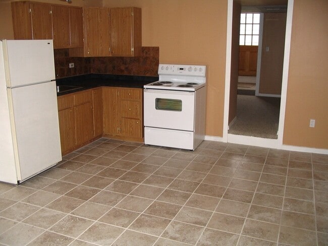 9 Eastern Ave Unit 1