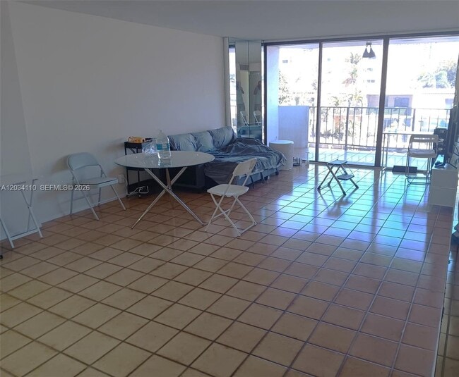 Photo - 3545 NE 166th St Unit 304