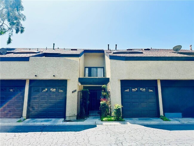 Photo - 3614 Hemlock Ln