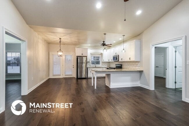 Photo - 569 Deep Creek Dr