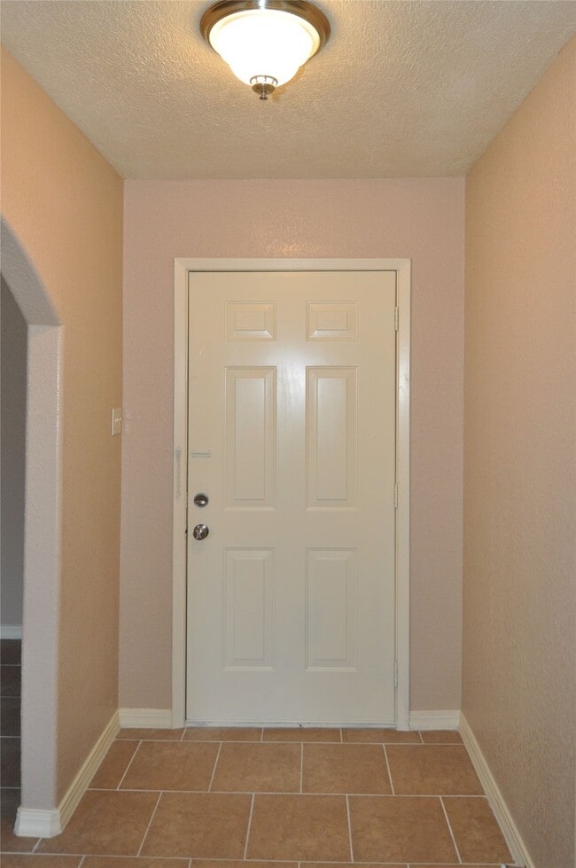 Photo - 4710 Pine St