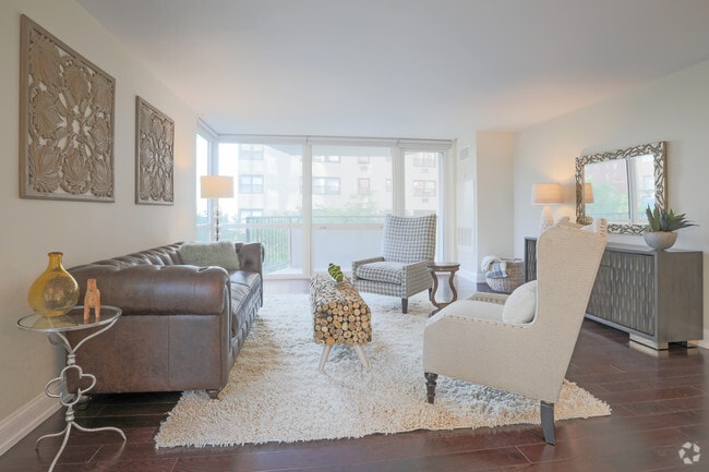 2 BR, 2 BA - Living Room