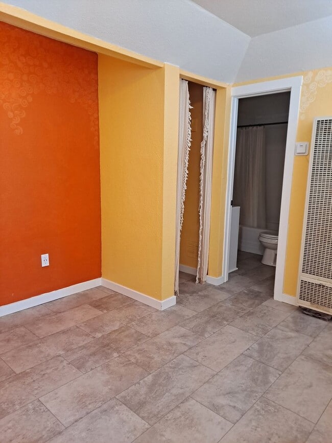 Photo - ALL PROSPECTIVE TENANTS MUST SUBMIT A $58 ...