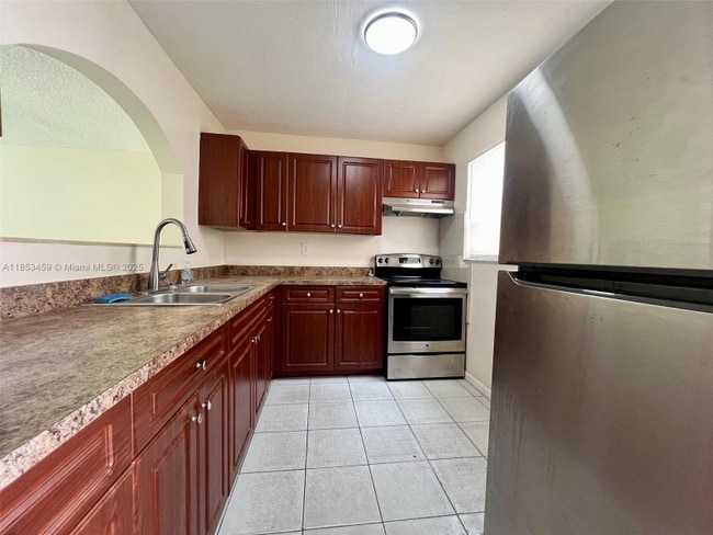 Photo - 9666-9666 NW 35th St Unidad 4