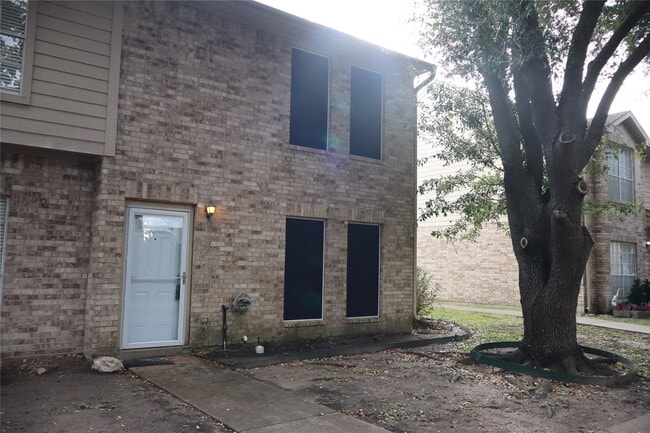 Photo - 1063 Birnham Woods Blvd