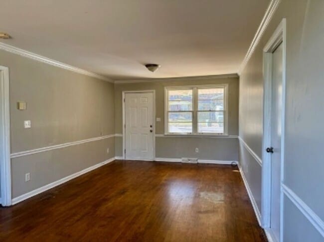 Photo - 6128 Sandia Blvd NW