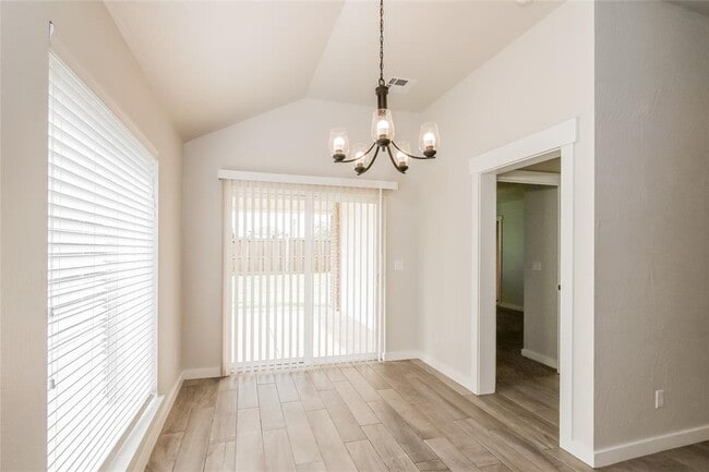 Photo - 508 NW 179th Cir