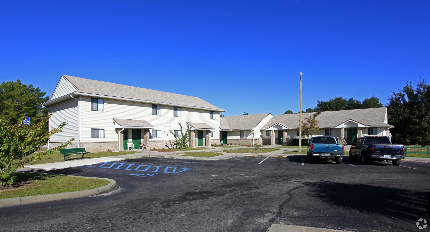 Photo - Carrabelle Cove Apartments