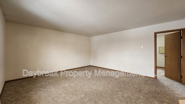 Photo - 1305 34th St Cir S