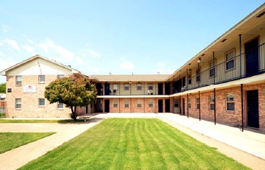 Circle Apartments - Circle Apartments