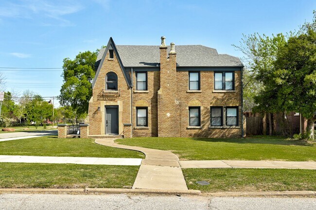 Photo - NE 14th St Quadplex Unit 3