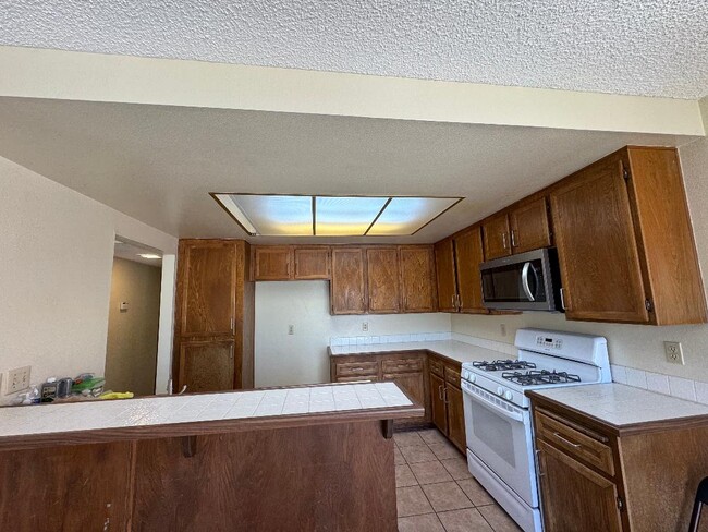 Photo - 351 N Melrose Dr Unit D