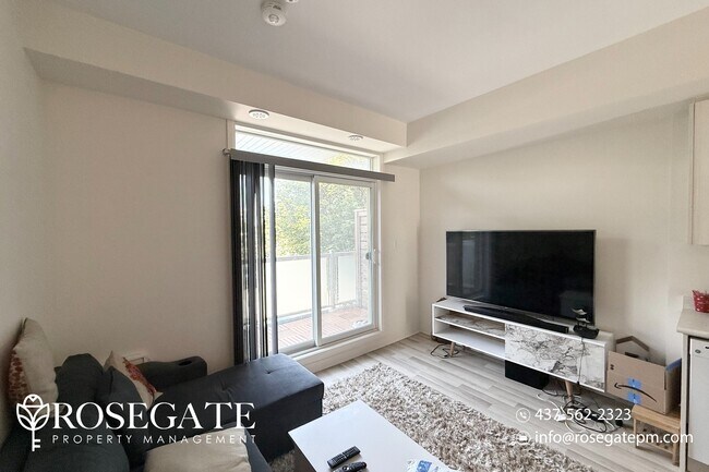 Photo - Renovated 3-Bedroom, 2.5-Bath Townhome in ... Unit 28