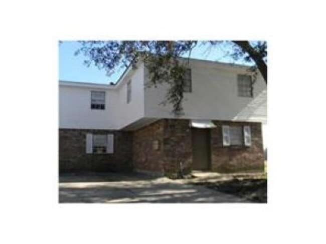 Photo - 945 E Monterey Ct