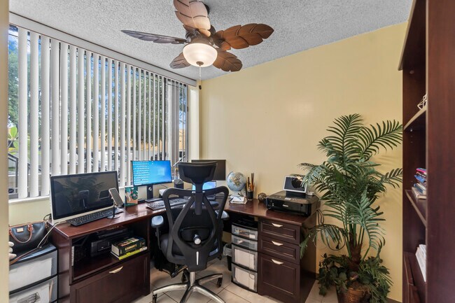 Photo - 3100 NW 46th St Unit 107
